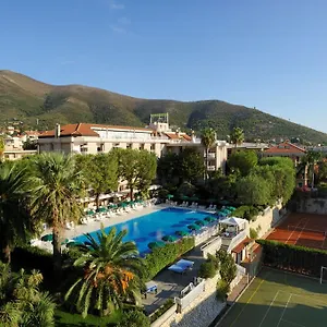 Oliveto Aparthotel